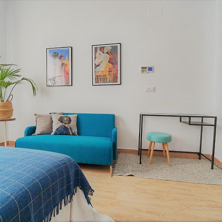 Pelicano Seville Apartments Экстерьер фото